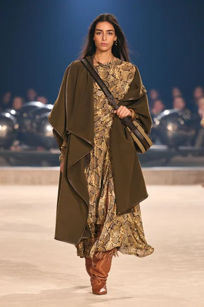 Look 30